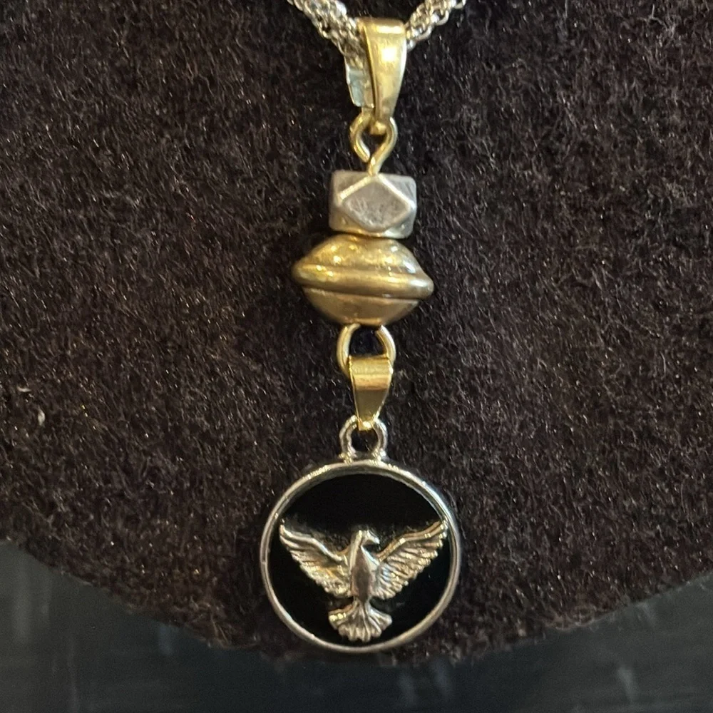 Lucky Brand Hammered Bars Silver Gold Multichain Eagle Enamel Pendant Necklace​